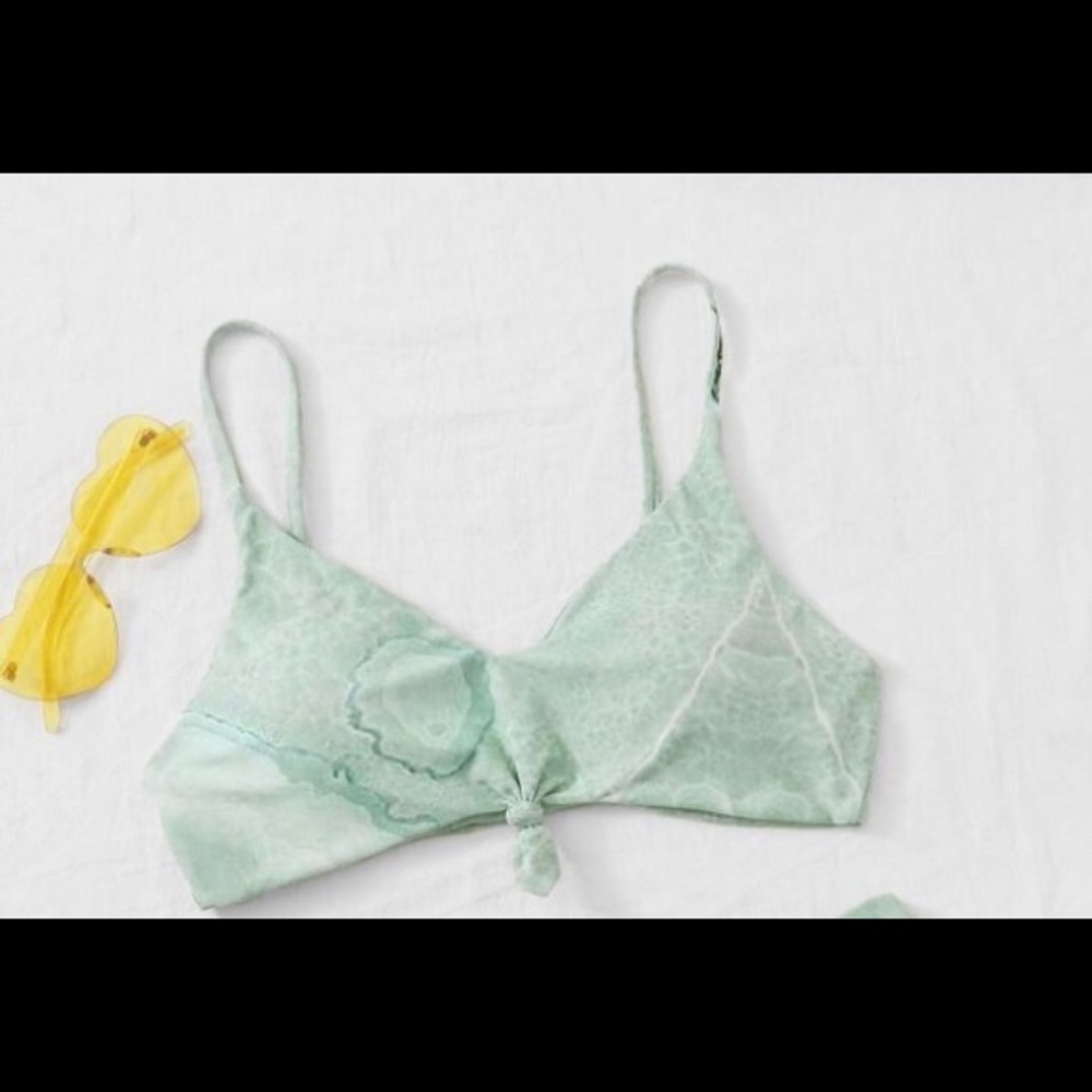 Mint marbled tie-knot bikini top